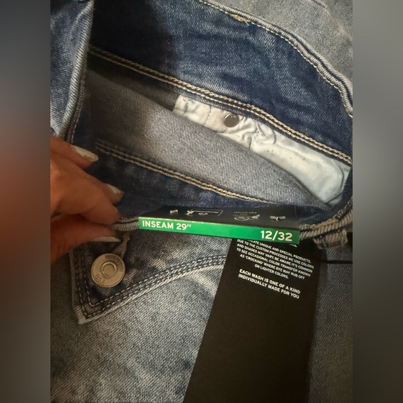 Hudson Women's Midrise Jeans Straight Leg Stretch Icy Blue Denim NWT Size 12/32 - Picture 6 of 12